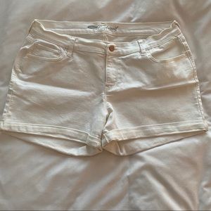 White Boyfriend Jean Shorts